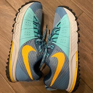 Women Nike zoom size 10